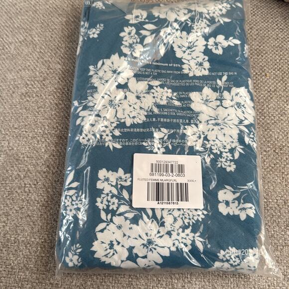 Old Navy Bold Floral Crepe A-Line Midi Skirt - Picture 10 of 11